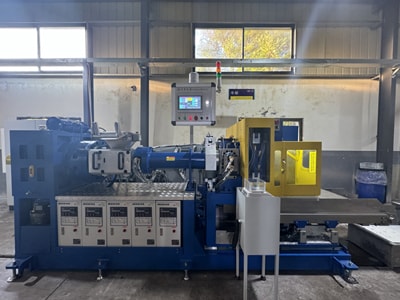 Предформователь с шестеренным насосом