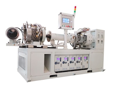 Стрейнер-экструдер холодного типа с шестерённым насосом